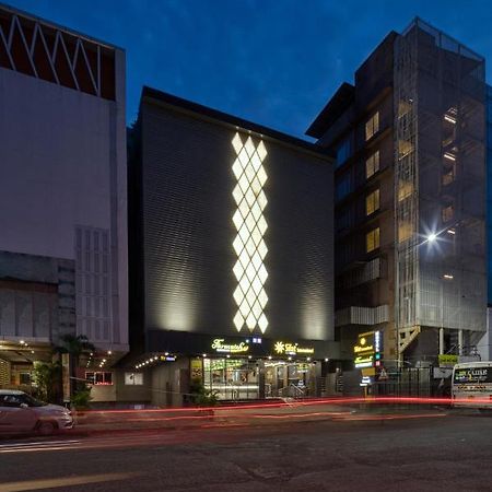 Hotel Sifat International Сурат Экстерьер фото