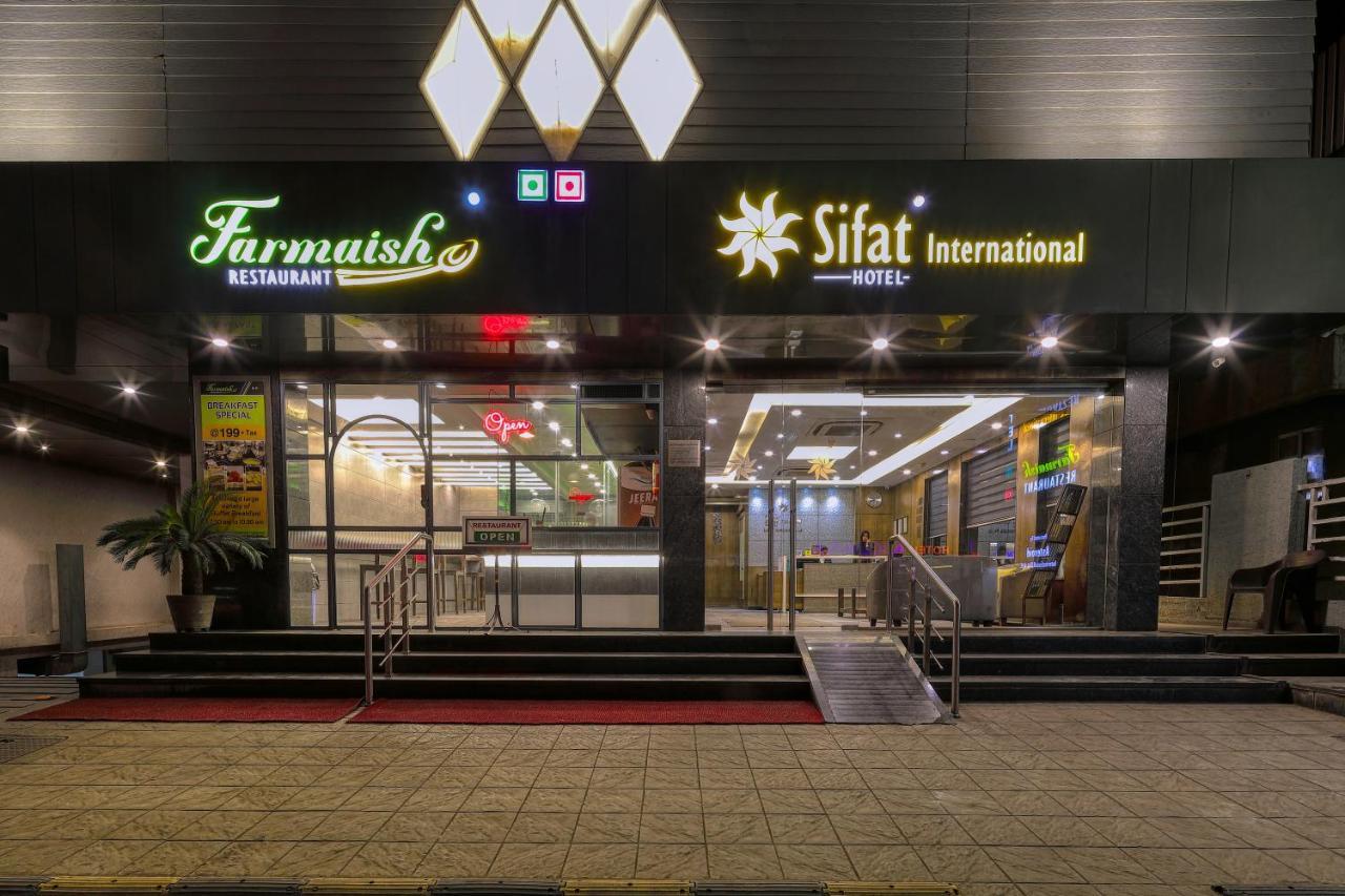 Hotel Sifat International Сурат Экстерьер фото