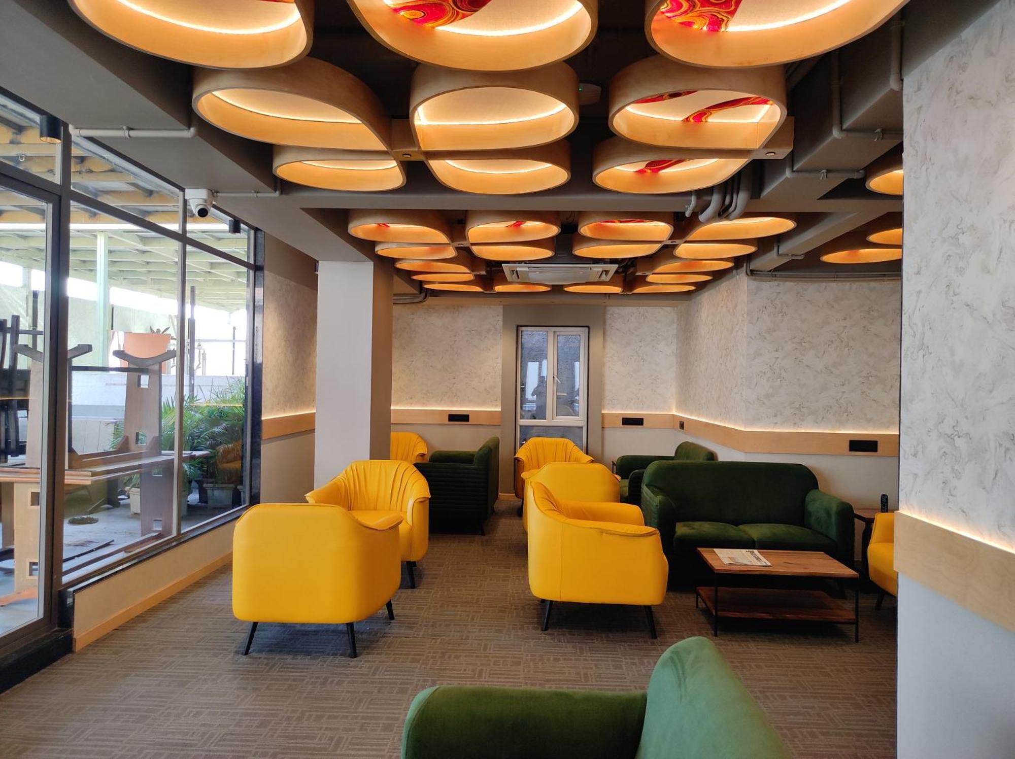 Hotel Sifat International Сурат Экстерьер фото