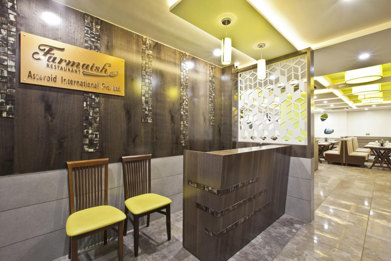 Hotel Sifat International Сурат Экстерьер фото
